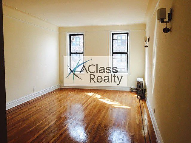 2nd image of 3507 32nd St APT C1