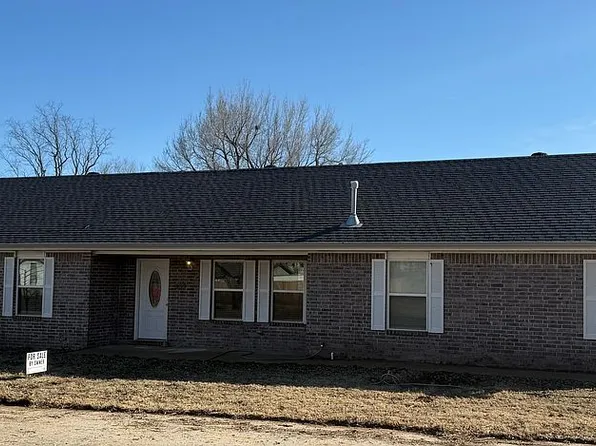 553 Dallas St SW, Gravette, AR 72736