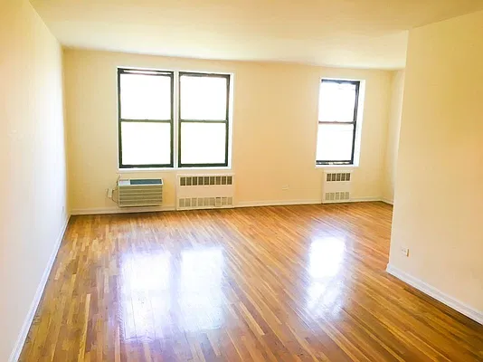 Rented by Metro Garden Realty NYC | media 1