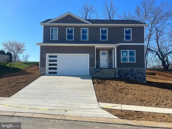 406 Frick Ave, Waynesboro, PA 17268