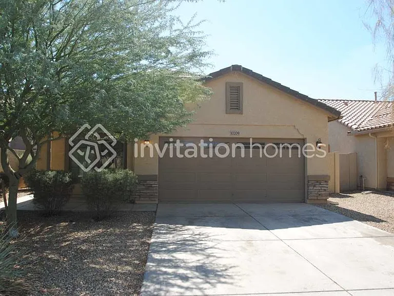 10209 W Parkway Dr — Photo 1