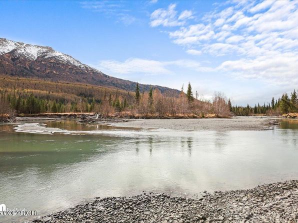 19980 Driftwood Bay Dr #13, Eagle River, AK 99577