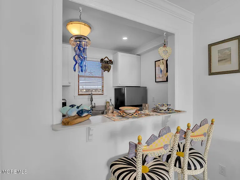 55 Beach Front — Photo 16
