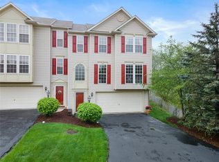 200 Blue Grass Cir, Monroeville, PA 15146