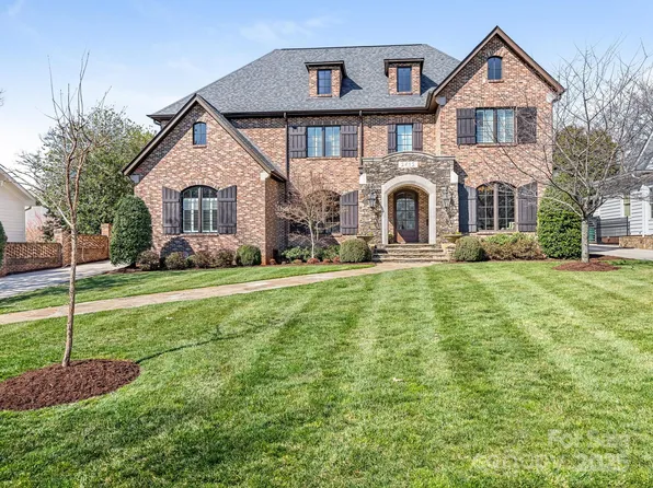 2432 Westfield Rd, Charlotte, NC 28207