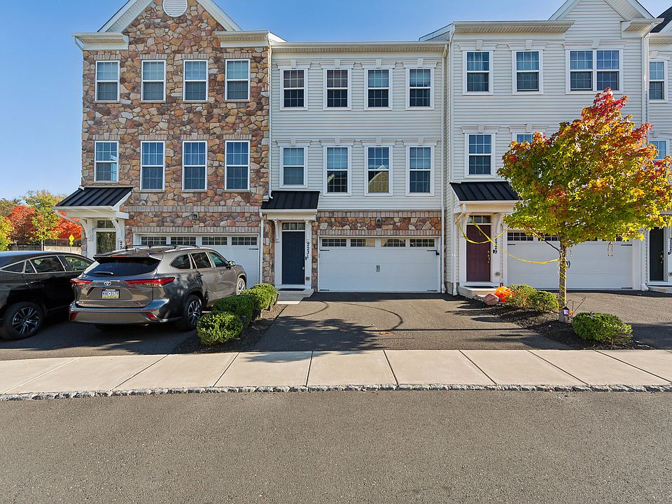 2nd image of 2231 Evin Dr