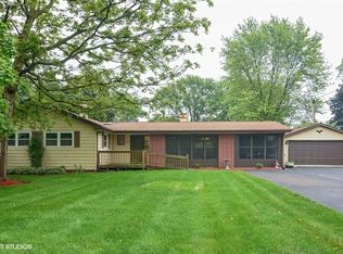 2200 Heron Ct, Rolling Meadows, IL 60008