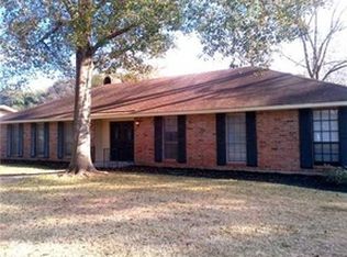 3907 Briarwood Blvd, Alexandria, LA 71303