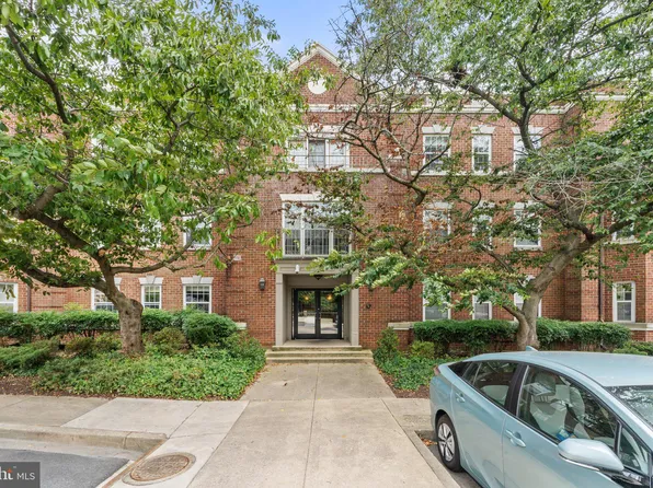 3609 38th St NW #340, Washington, DC 20016