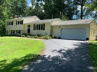 66 Rees Dr, Oxford, CT 06478