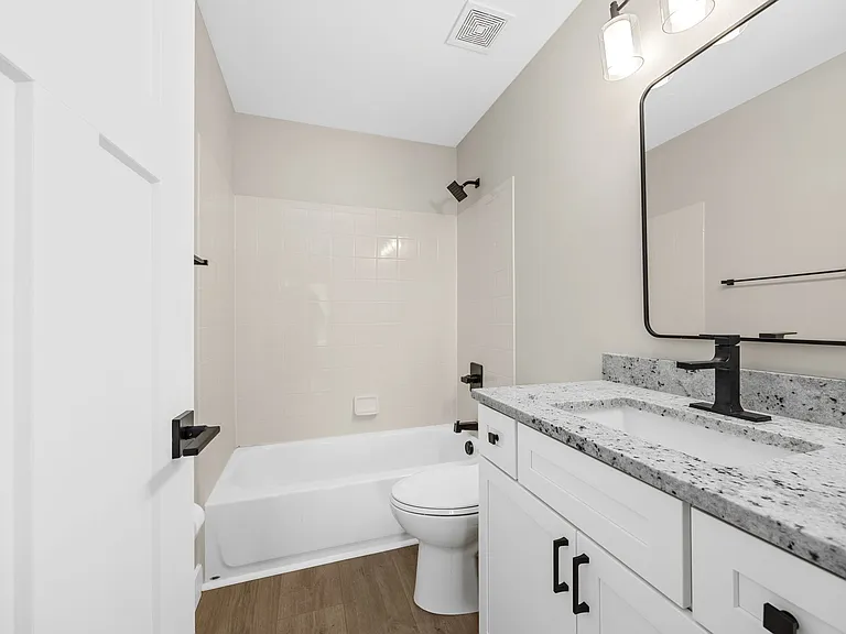 8050 Knights Crossing Dr — Photo 45