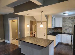 8 Beverly St, Rochester, NY 14610