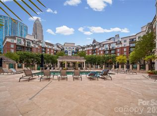 300 W 5th St APT 228, Charlotte, NC 28202