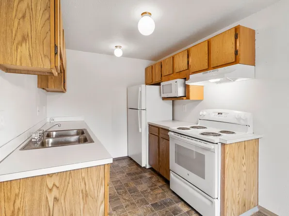 Oak Park Apartments