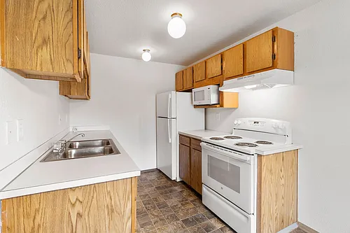 Oak Park Apartments Photo 1