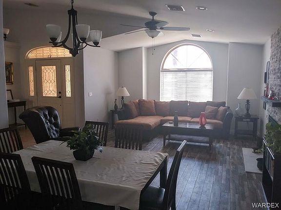 4th image of 5852 S Desert Lakes Dr