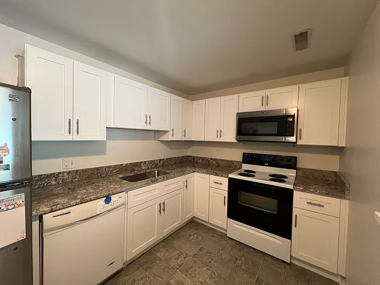 1851 King James Pkwy #209 — Photo 8