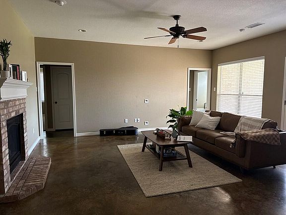 4th image of 5705 Sabine Dr