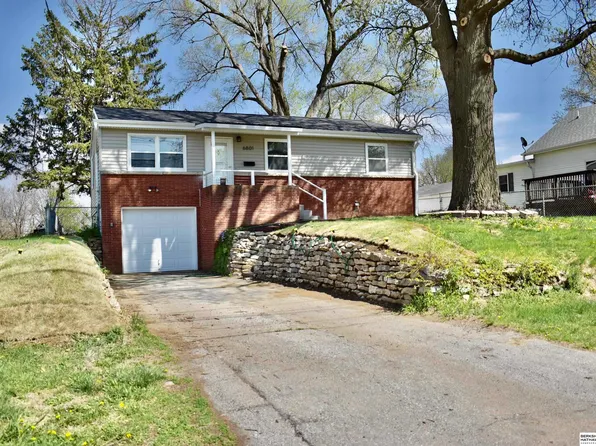 6801 S 30th St, Omaha, NE 68107