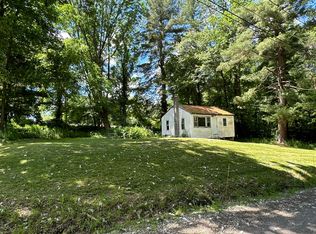 208 Baxter Rd, Woodstock, CT 06281