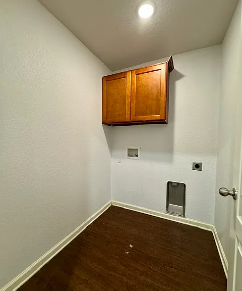 508 Eagle Dr NE — Photo 16