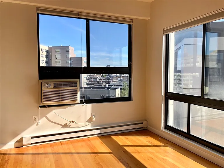 12 Stoneholm St #616 — Photo 9