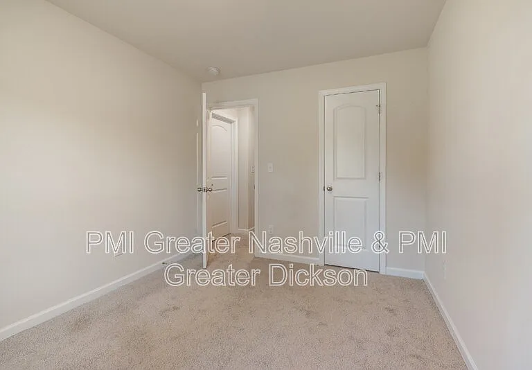 305 Masters Way — Photo 15