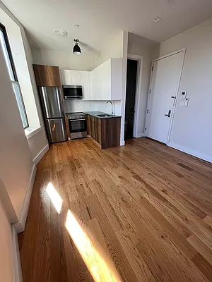 Rented by Hagstrom Management Inc | media 13