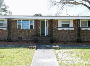 1328 E Manchester Rd, Spring Lake, NC 28390