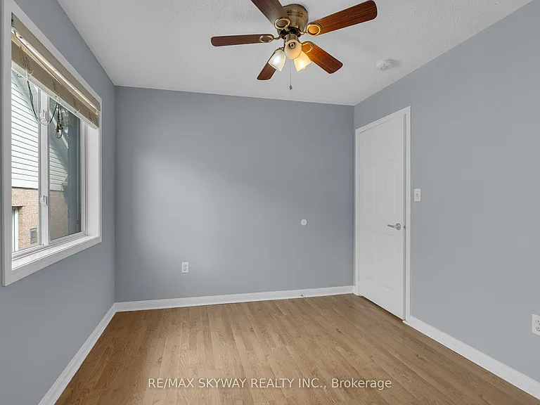 16 Raccoon St — Photo 35