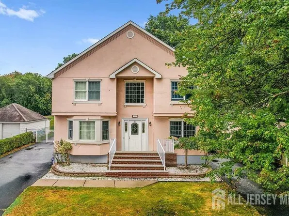 1000 Riverton St, North Brunswick, NJ 08902