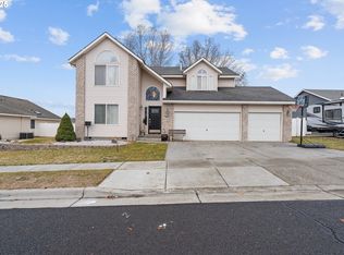 113 NE 11th St, Hermiston, OR 97838
