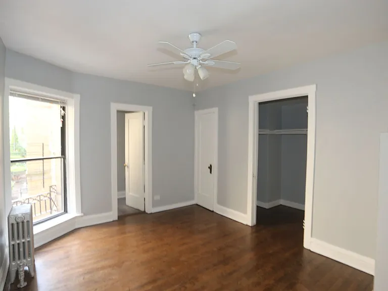 4600 Beacon — Photo 7