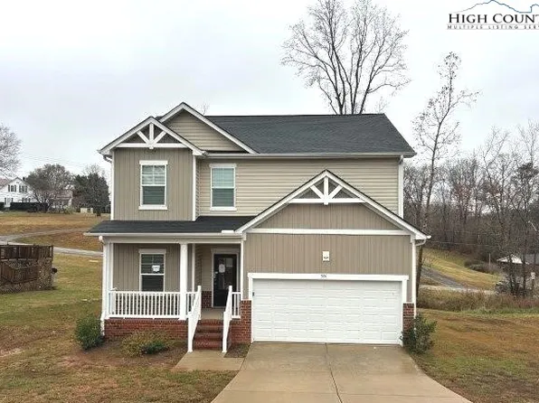 586 NE 30th Ave. Circle, Hickory, NC 28601