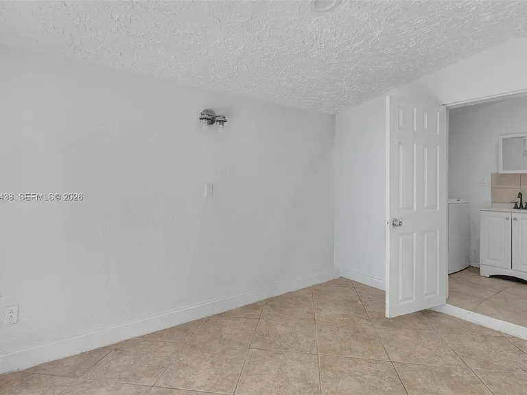 401 SW 25th Ave — Photo 19