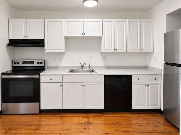 4 Franklin Sq Suite F, Saratoga Springs, NY 12866