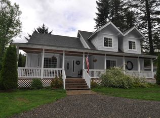 6370 Isenhart Ln, Maple Falls, WA 98266