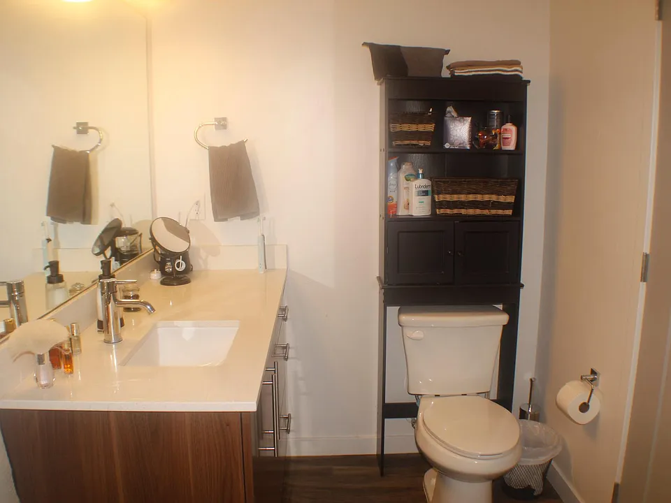 2nd Bathroom