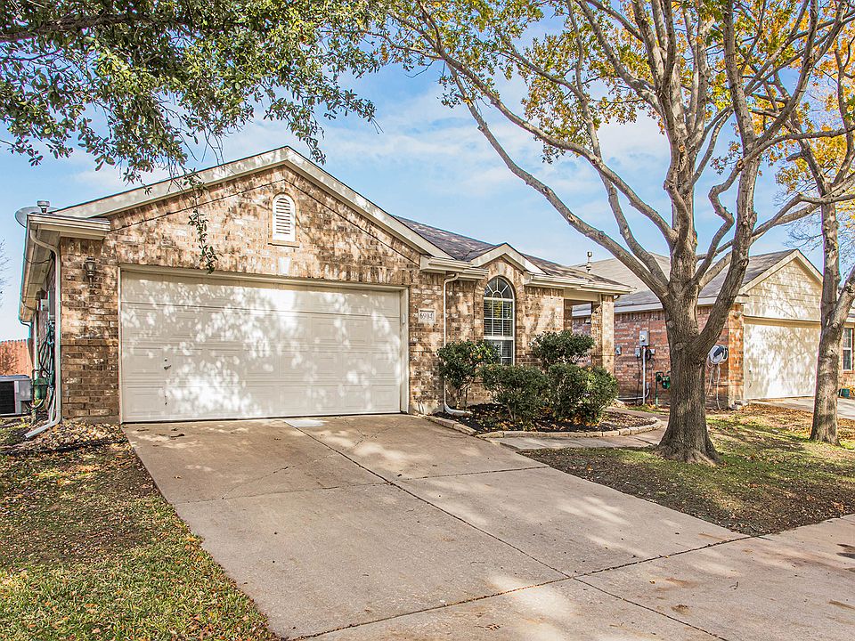 1st image of 6904 Oak Falls Dr