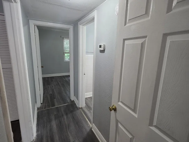 4918 N Pearl St — Photo 9