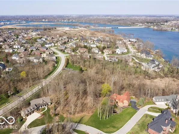 14476 Faucet Ln, Fishers, IN 46040