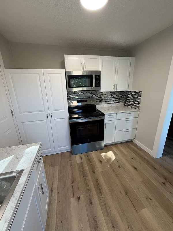 1 bed, 1.0 bath, 700 sqft, $950 — Photo 4