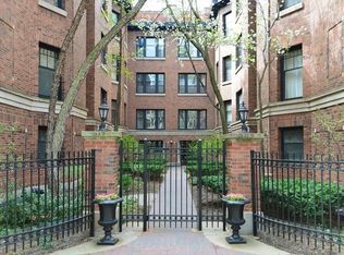 325 W Belden Ave #3, Chicago, IL 60614