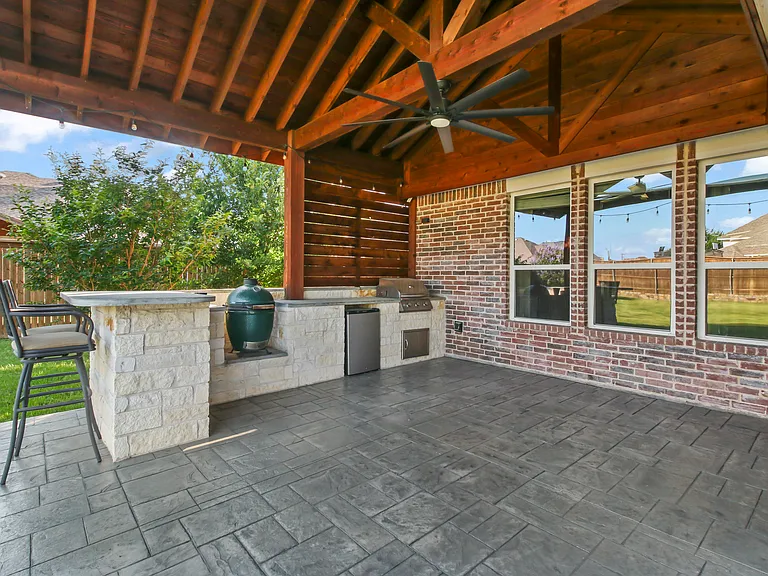 4424 Overbrook Dr — Photo 3