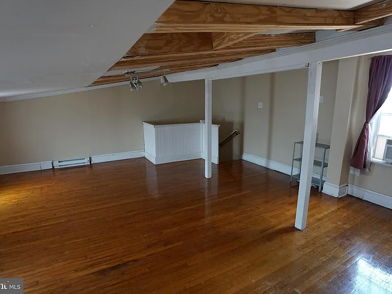 802 Cathedral St #4 — Photo 15