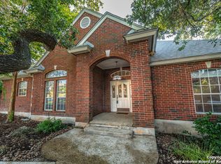26013 Mesa Oak Dr, San Antonio, TX 78255