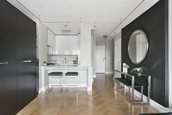 Sold by Compass | media 2