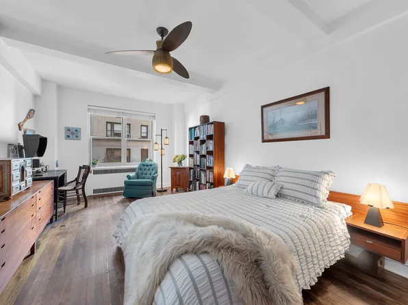 1150 Park Avenue image 6 of 7