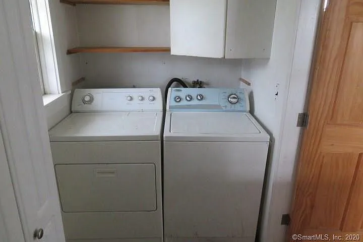 20 Strongs Ave #1 — Photo 4