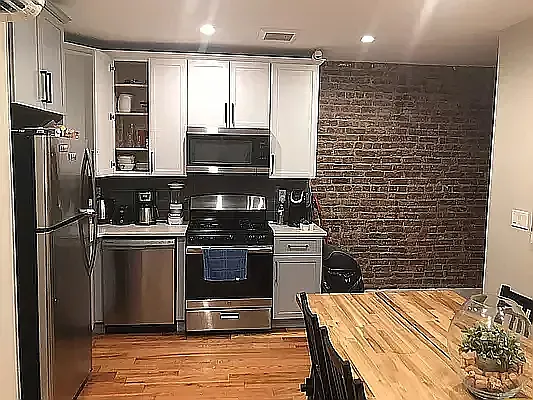 Rented by Brickview NYC Realty NYV LLC | media 1